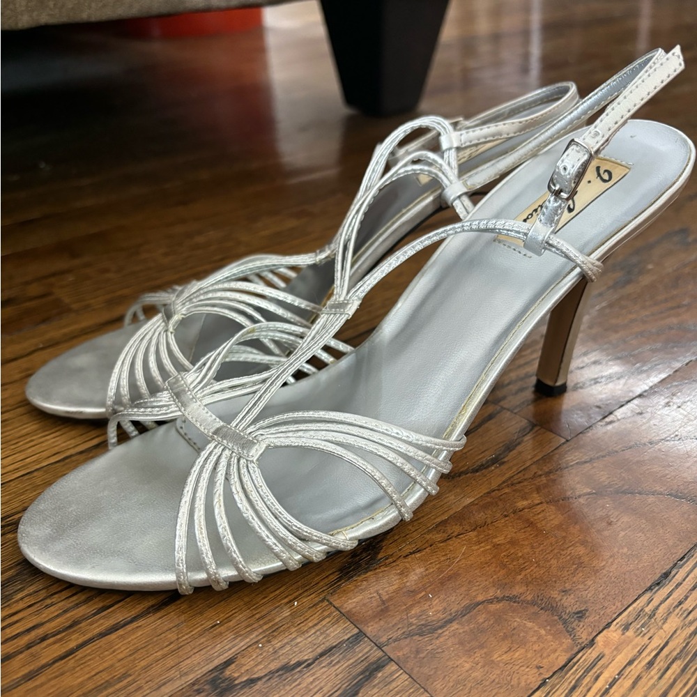 Vintage J. Loren Collection Kitten Heels